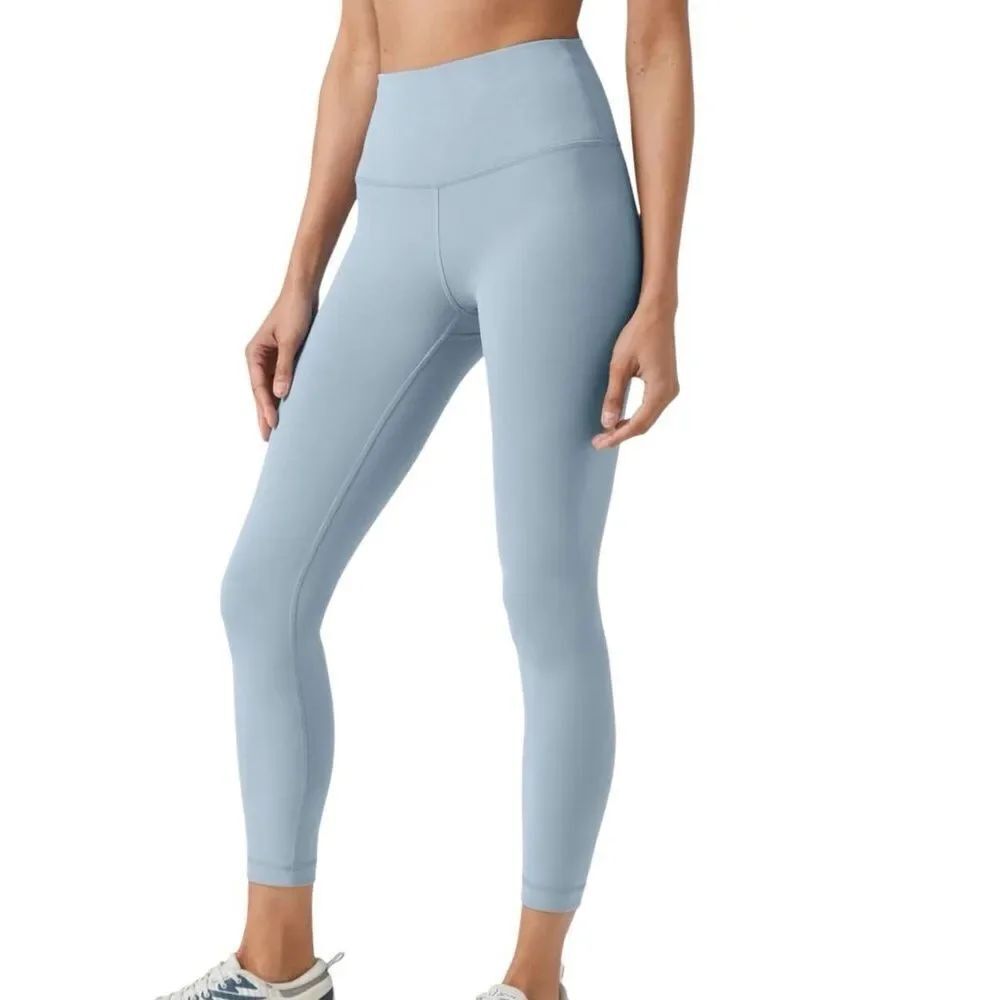 Lululemon Wunder Train High-Rise Tight 25"
Chambray